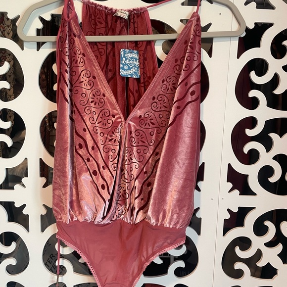 Free people pink velvet bodysuit size small intimately - Picture 8 of 11